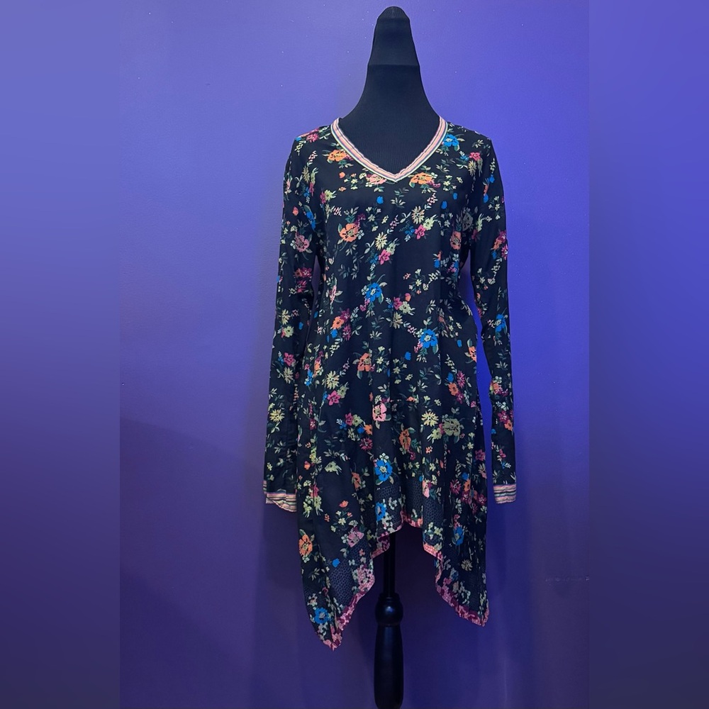 Johnny Was Floral V-Neck Tunic